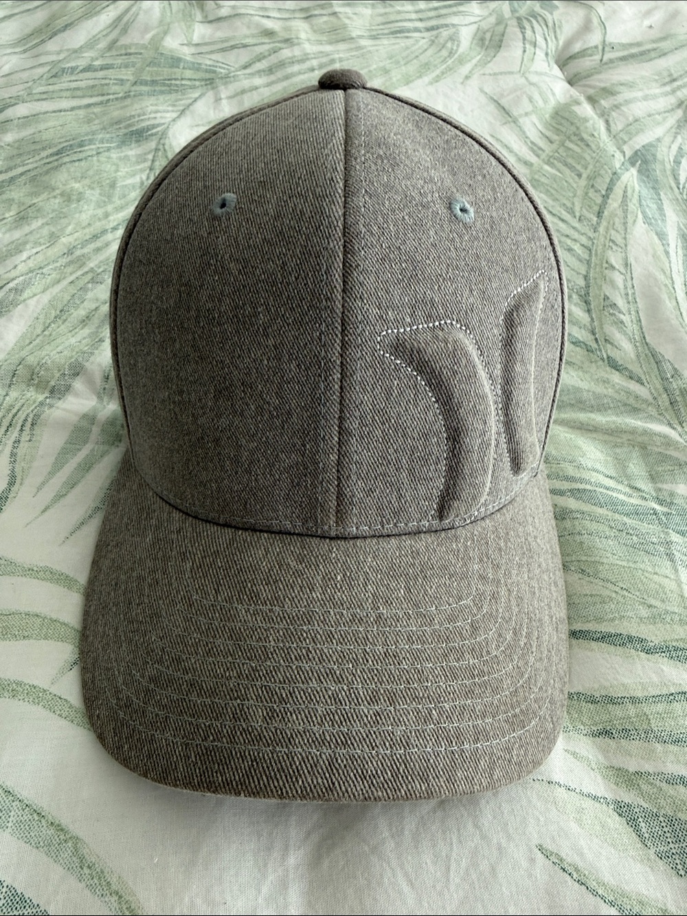Hurley Gray Embroidered Logo Men's Cap